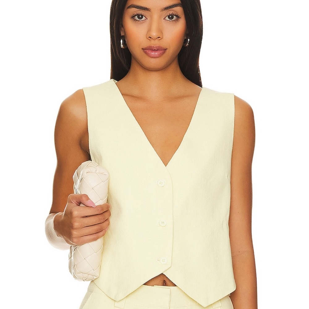 NWT Lioness Leo Butter Yellow Vest